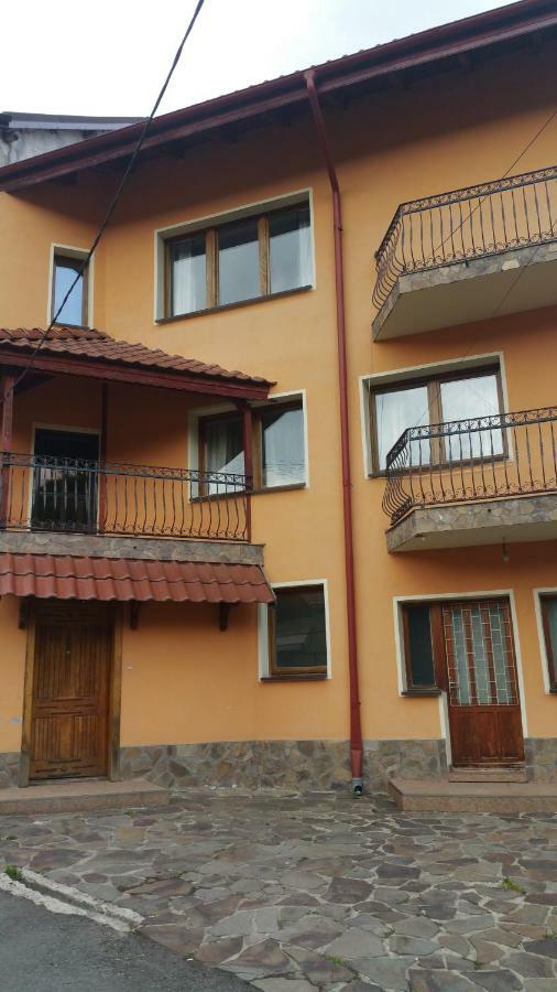 Vila Elite Lägenhet Braşov Exteriör bild